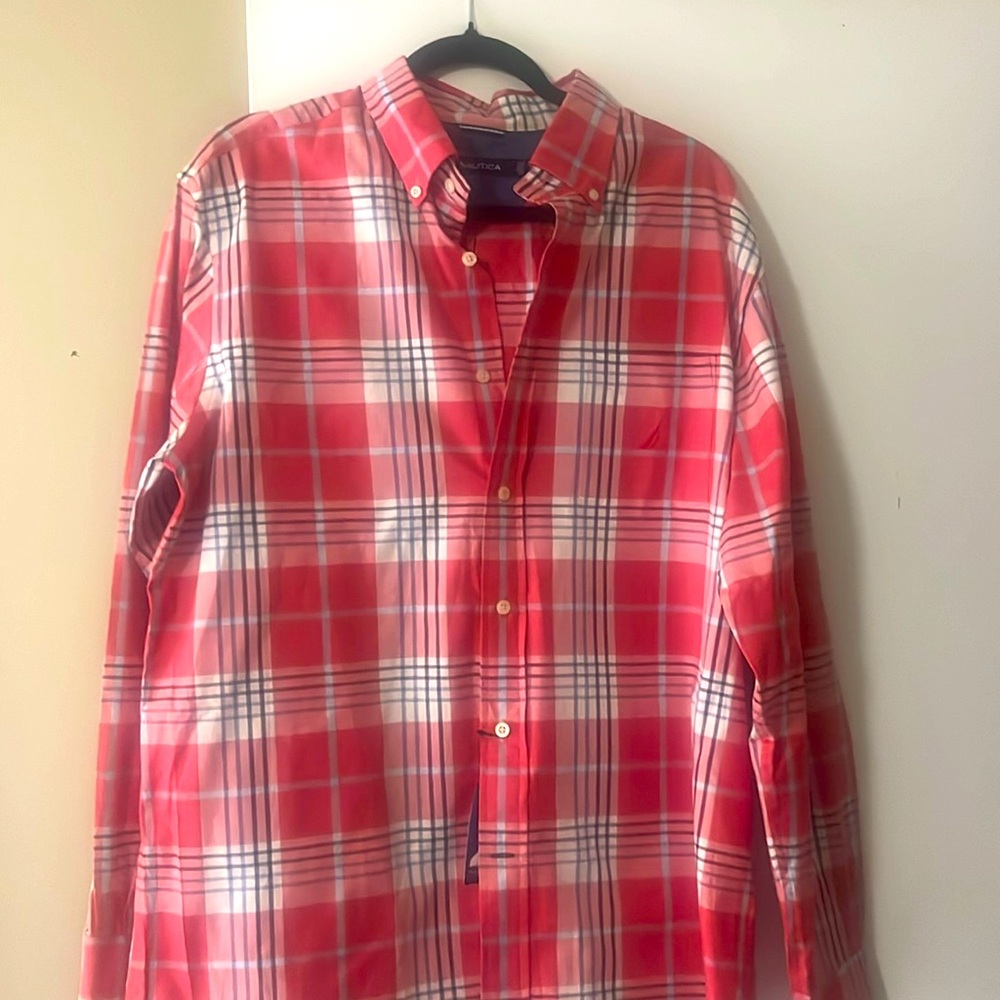 Men’s Button down shirt